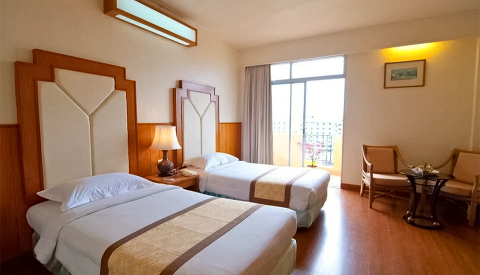 هتل گلدن بیچ پاتایا